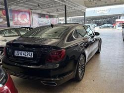 Kia Quoris